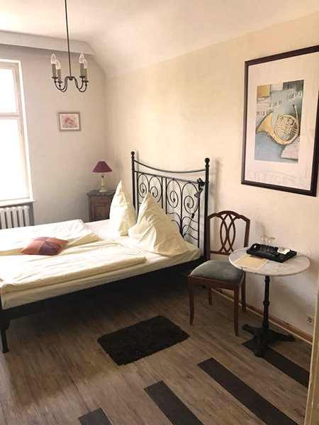 Bahnhofshotel Die neue Bühne in Bad Saarow - Restaurant,Cafe,Bar